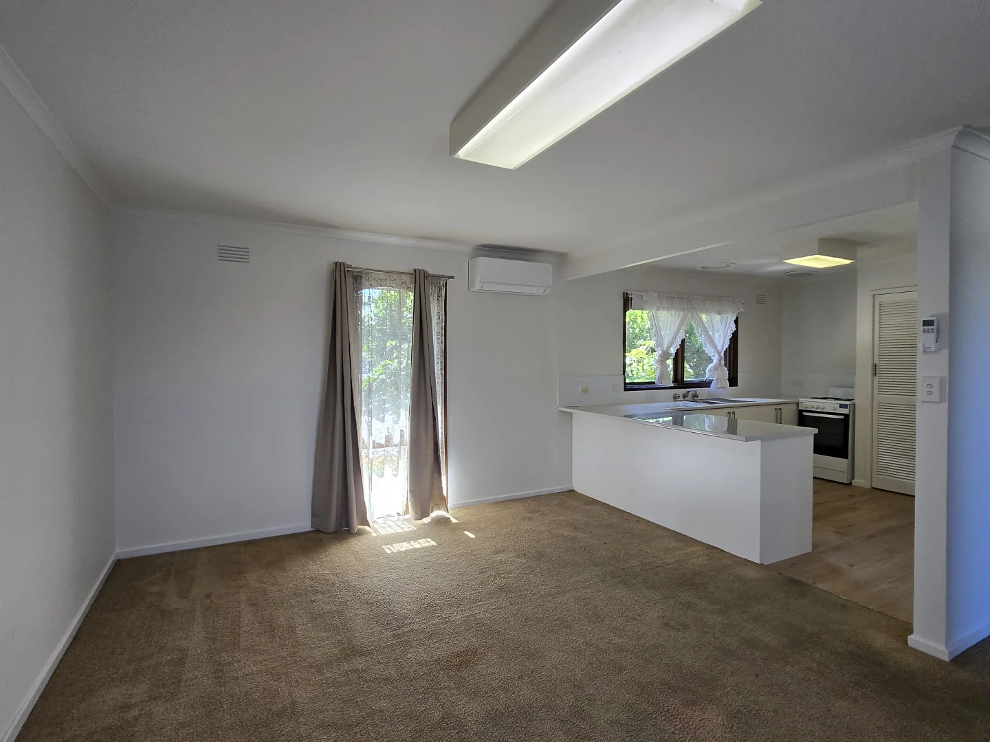 Additional image 4 of 2/56 Ormond Road, East Geelong VIC 3219