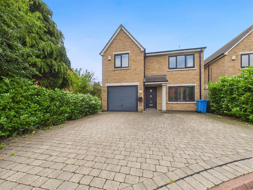 4 bed detached house to rentThe Coachings, Ferriby Road, Hessle HU13