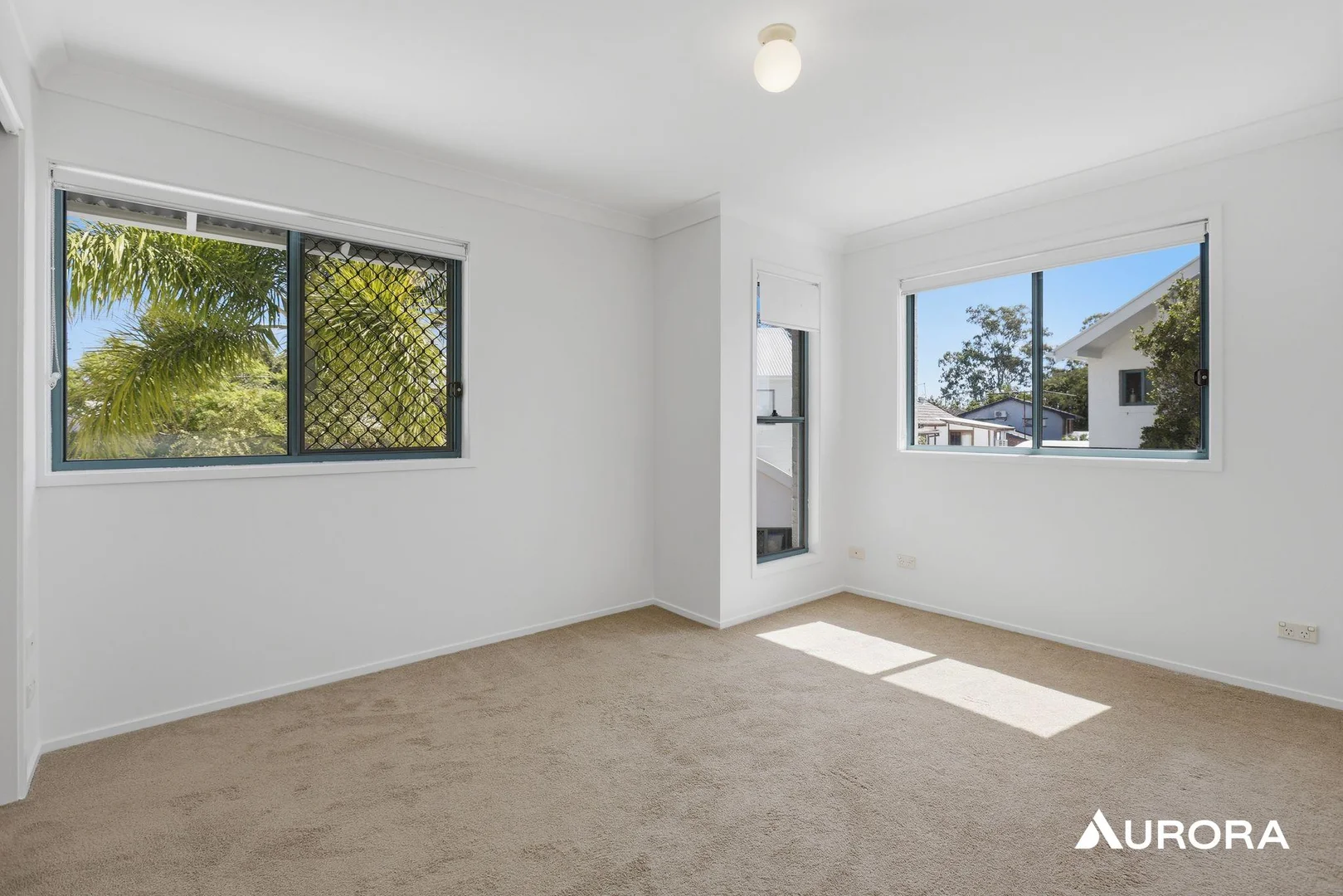 15/33 Mornington Crescent, Morningside QLD 4170 photo 3