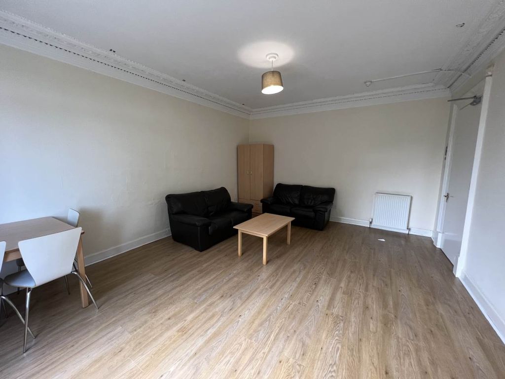3 bed flat to rentRoseangle, Dundee DD1 photo 3