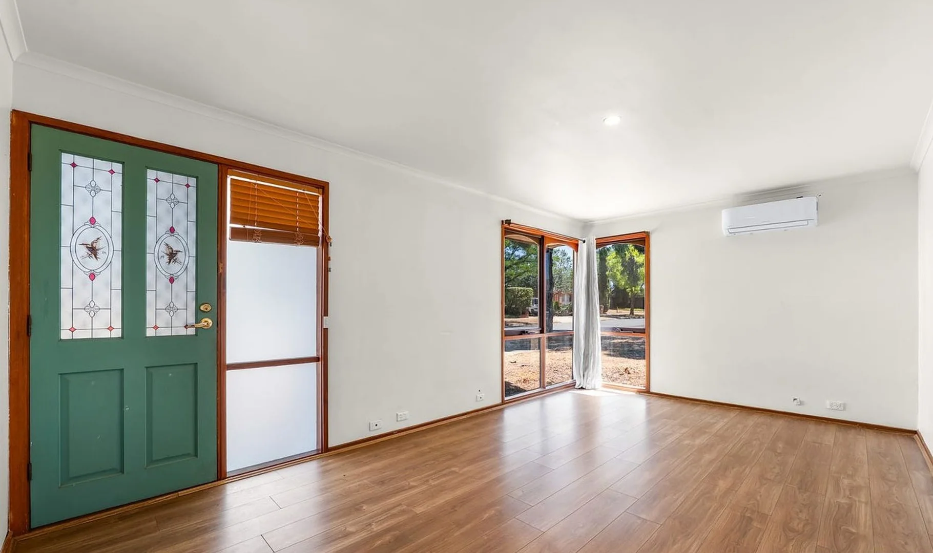 Additional image 2 of 14 Simon Court, Brookfield VIC 3338