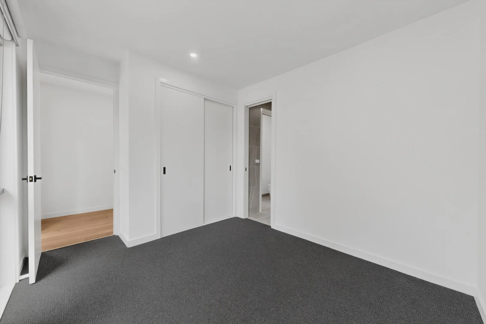 2/80 Power Avenue, Chadstone VIC 3148