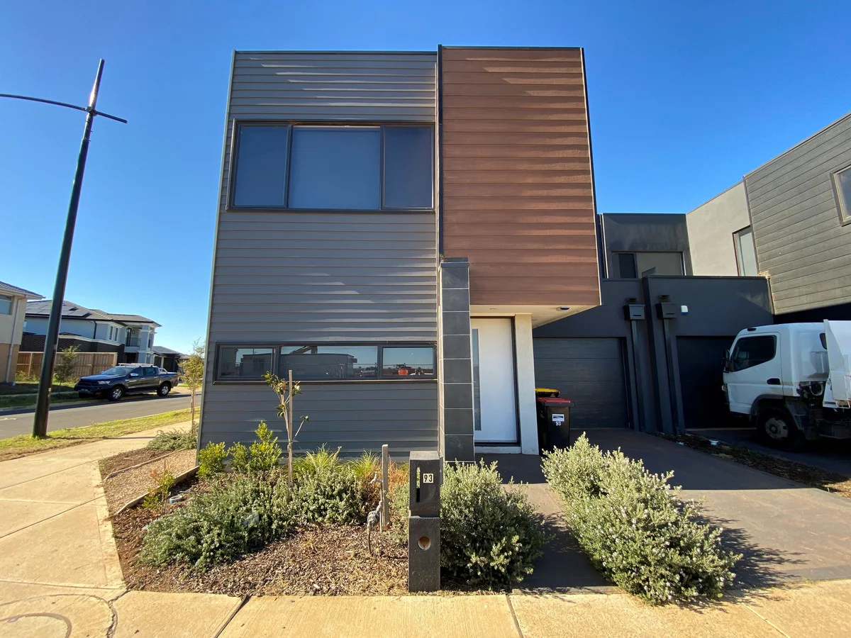 93 Vere Court, Deanside VIC 3336