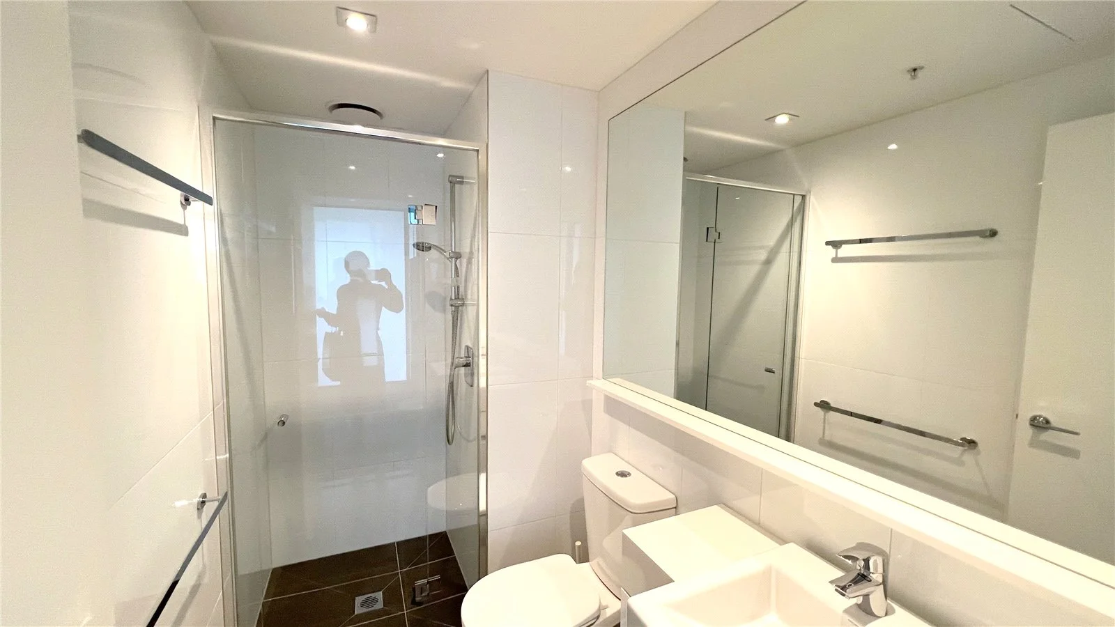 Additional image 7 of 1303/53 Batman Street, West Melbourne VIC 3003