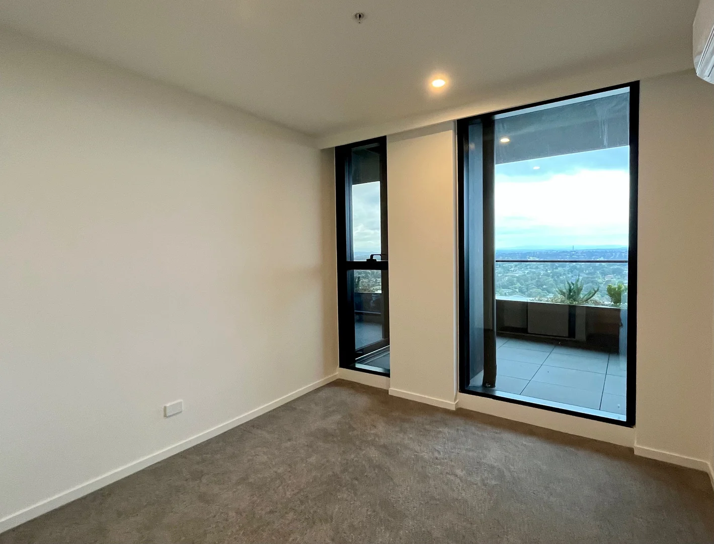 Additional image 7 of 1711A/25 O'Sullivan Road, Glen Waverley VIC 3150
