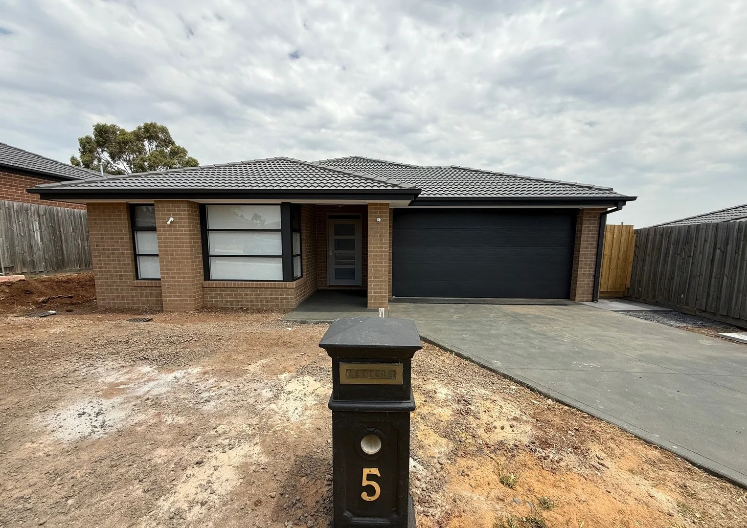 5 Hart Crescent, Brookfield VIC 3338