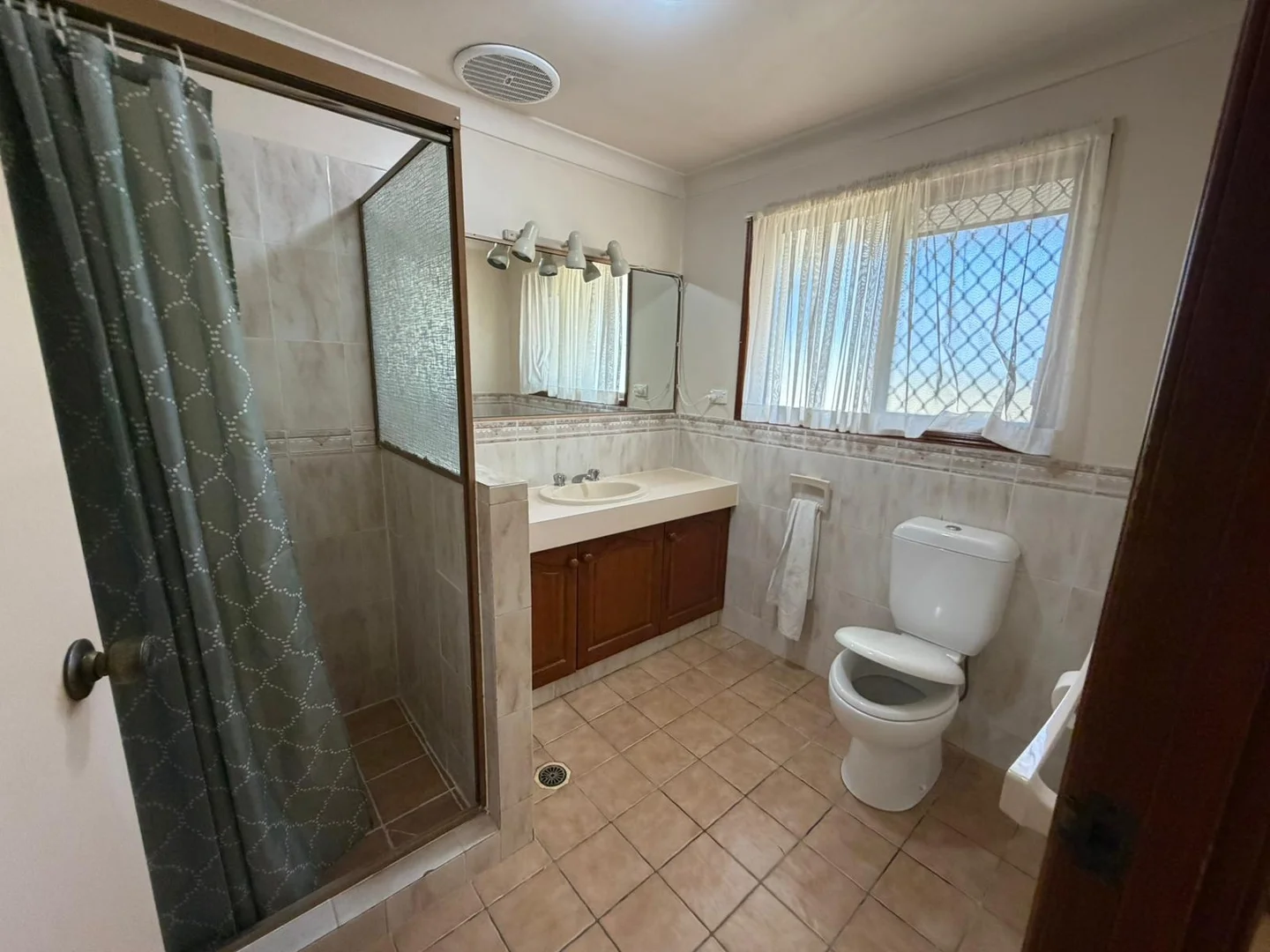 Additional image 11 of 467 Warrigal Road, Eight Mile Plains QLD 4113