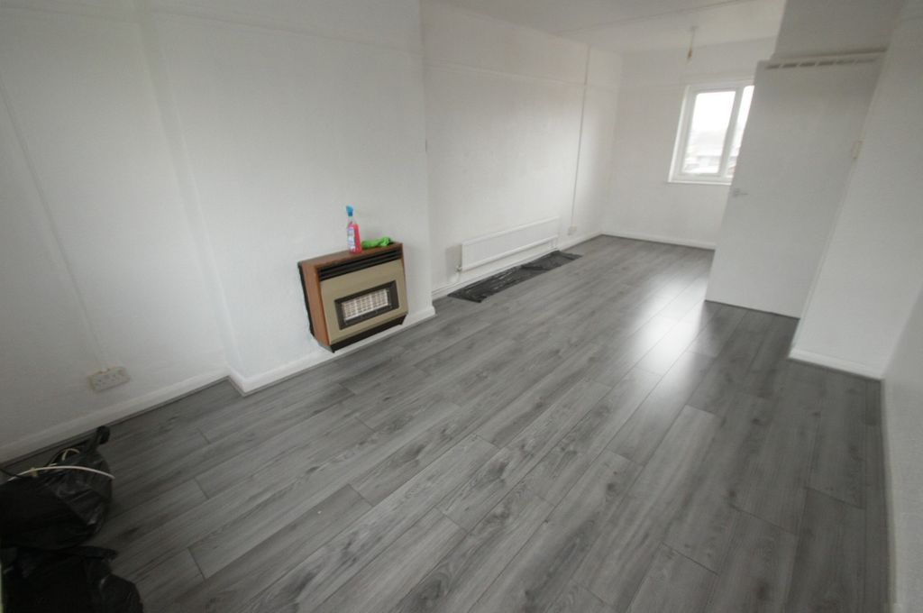 Additional image 2 of 1 bed flat to rentSutton Way, Great Sutton, Ellesmere Port, Cheshire. CH66