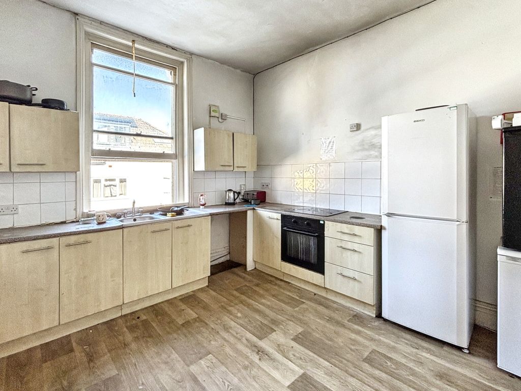 Additional image 4 of Room to rentGloucester Road, Avonmouth BS11