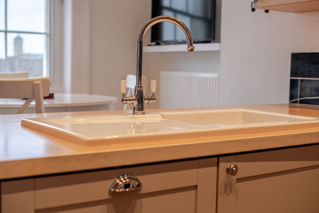 Additional image 14 of 1 bed flat to rentClarence Square, Cheltenham GL50