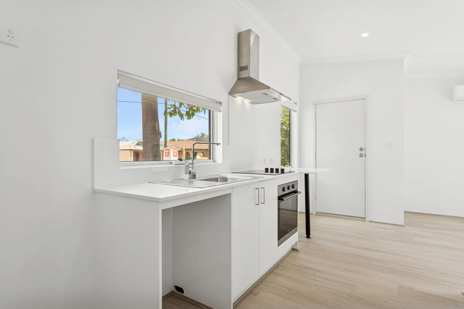 43 Barnsley Street, Queens Park WA 6107