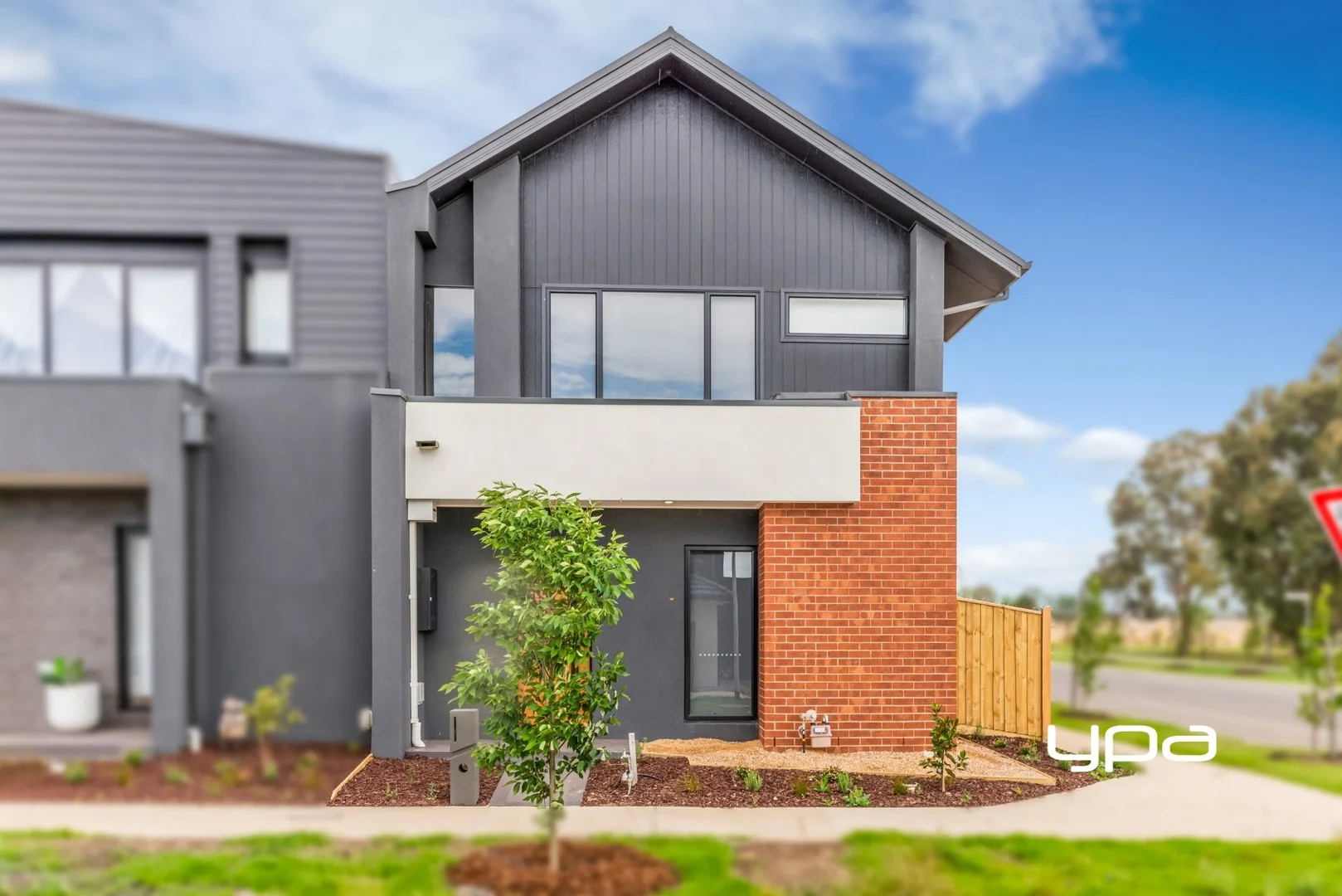 2 Ballet Crescent, Sunbury VIC 3429