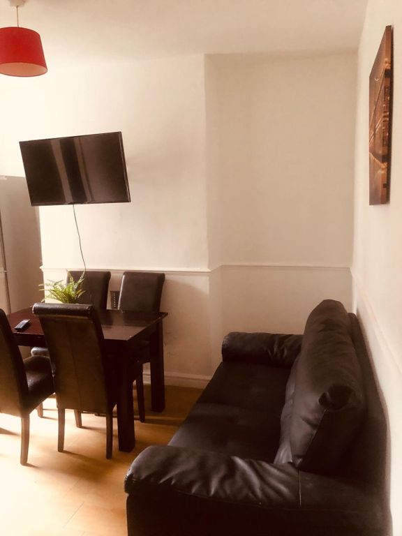 6 bed terraced house to rentWatkin Street, Nottingham NG3