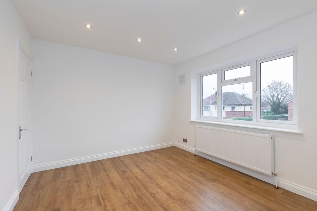 Additional image 7 of 3 bed semi-detached house to rentOrchard Avenue, Cheltenham GL51