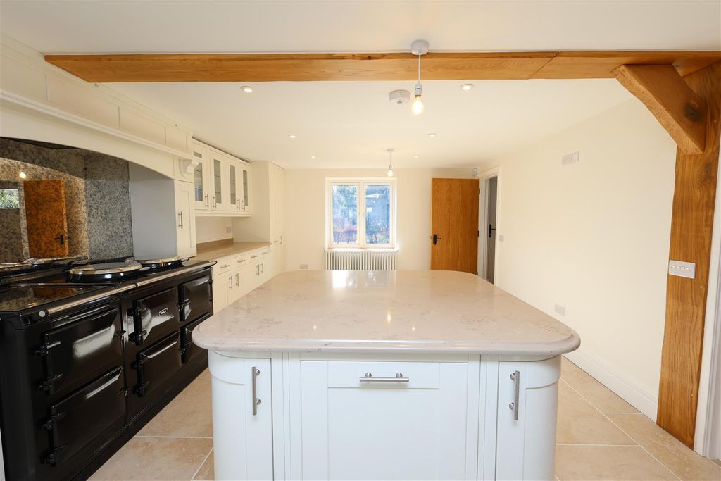 Additional image 2 of 4 bed detached house to rentShacklands Road, Shoreham, Sevenoaks TN14