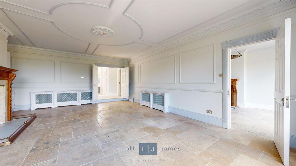Additional image 6 of 4 bed semi-detached house to rentManor Road, High Beech, Loughton IG10