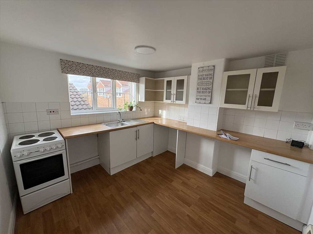 2 bed flat to rentHigh Street, Messingham, Scunthorpe DN17