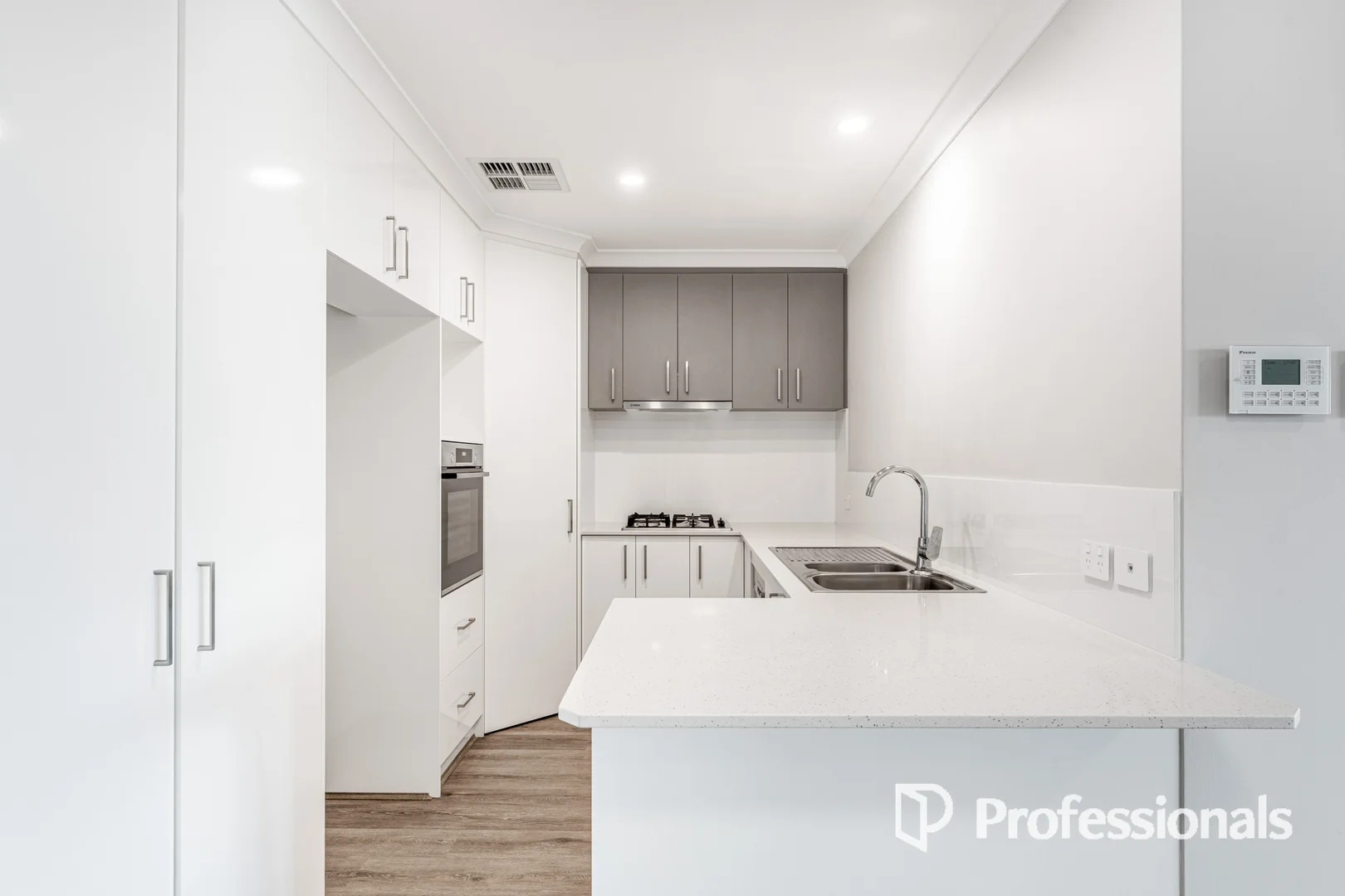 Additional image 9 of 4/20 May Street, Scarborough WA 6019