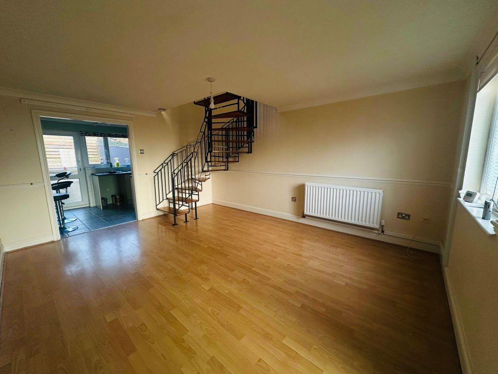 Additional image 2 of 2 bed property to rentConway Drive, Milford Haven SA73