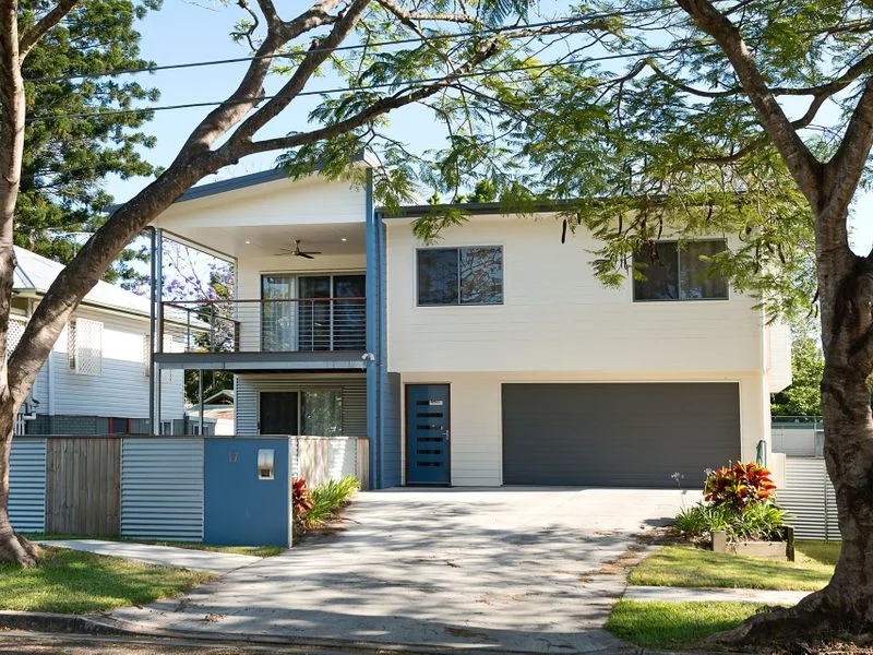 17 Glenwood Street, Chelmer QLD 4068