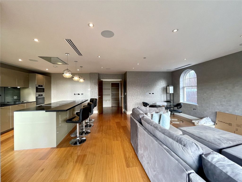 Additional image 6 of 3 bed flat to rentMurano House, 389 Cockfosters Road, Hadley Wood, Hertfordshire EN4