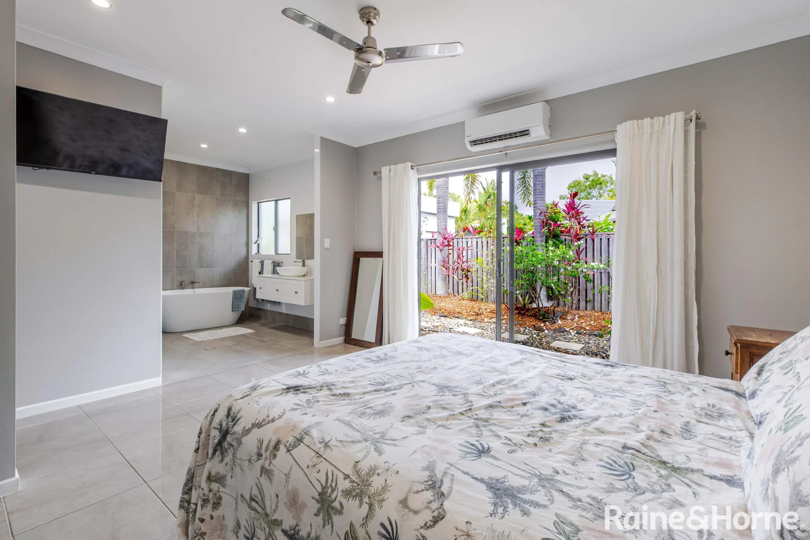 Additional image 12 of 7 Lake Close, Port Douglas QLD 4877
