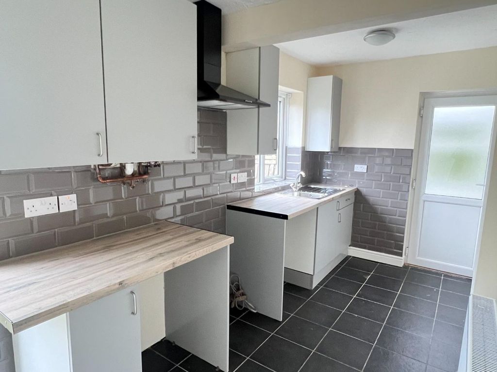 Additional image 3 of 3 bed semi-detached house to rentBryn Mawr Road, Holywell CH8
