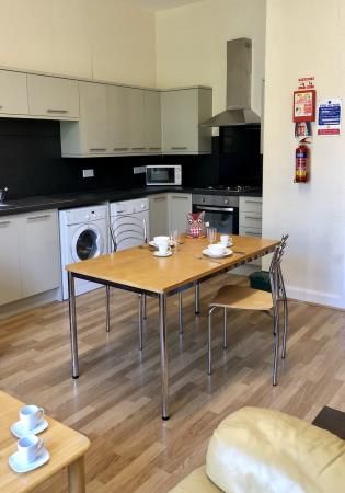 Additional image 3 of 4 bed flat to rent1/2, 1 Dudhope Street, Rustic Place DD1