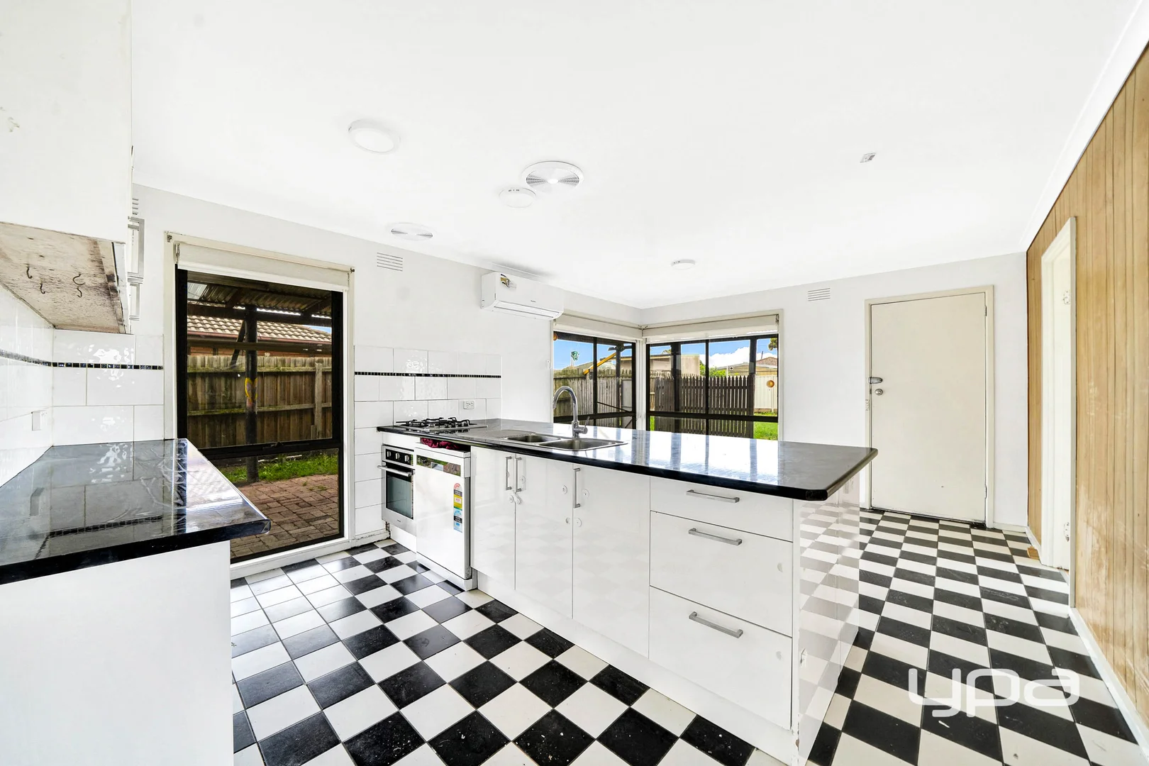 Additional image 3 of 6 Malmsbury Drive, Meadow Heights VIC 3048