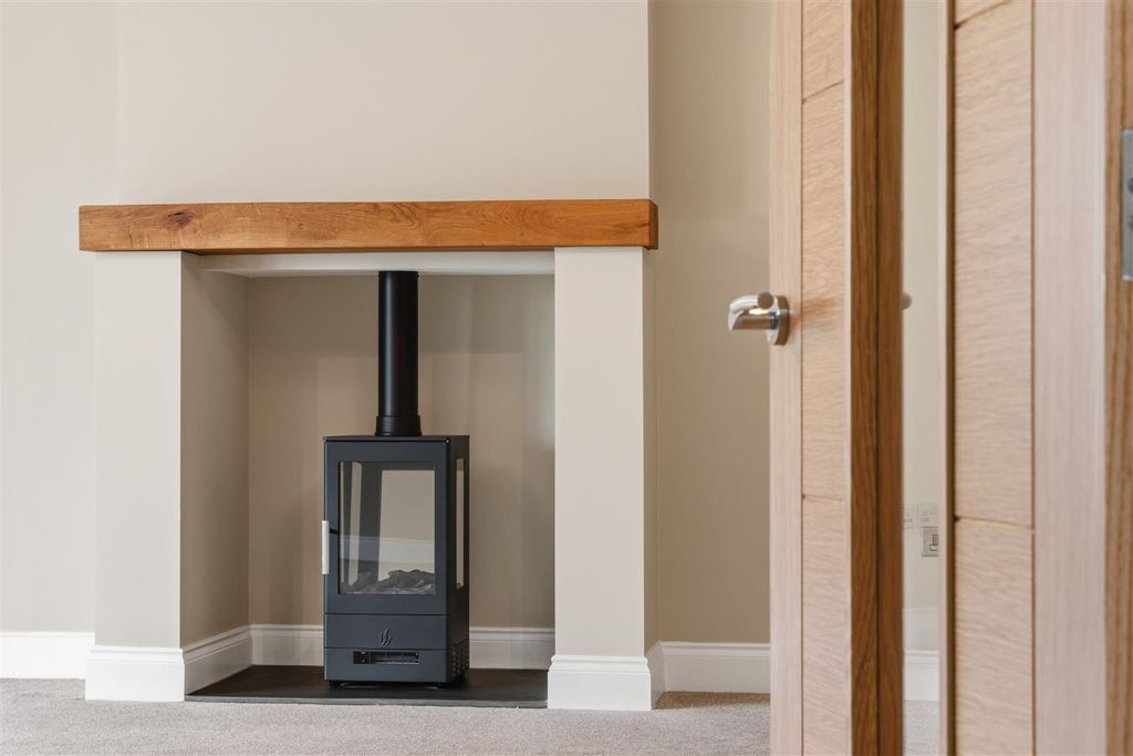 Additional image 6 of 4 bed detached house to rentChessetts Wood Road, Lapworth, Solihull B94