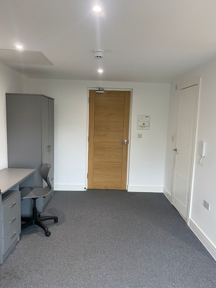 Studio Flat, Phoenix Place, BS16, N1 7GU photo 2