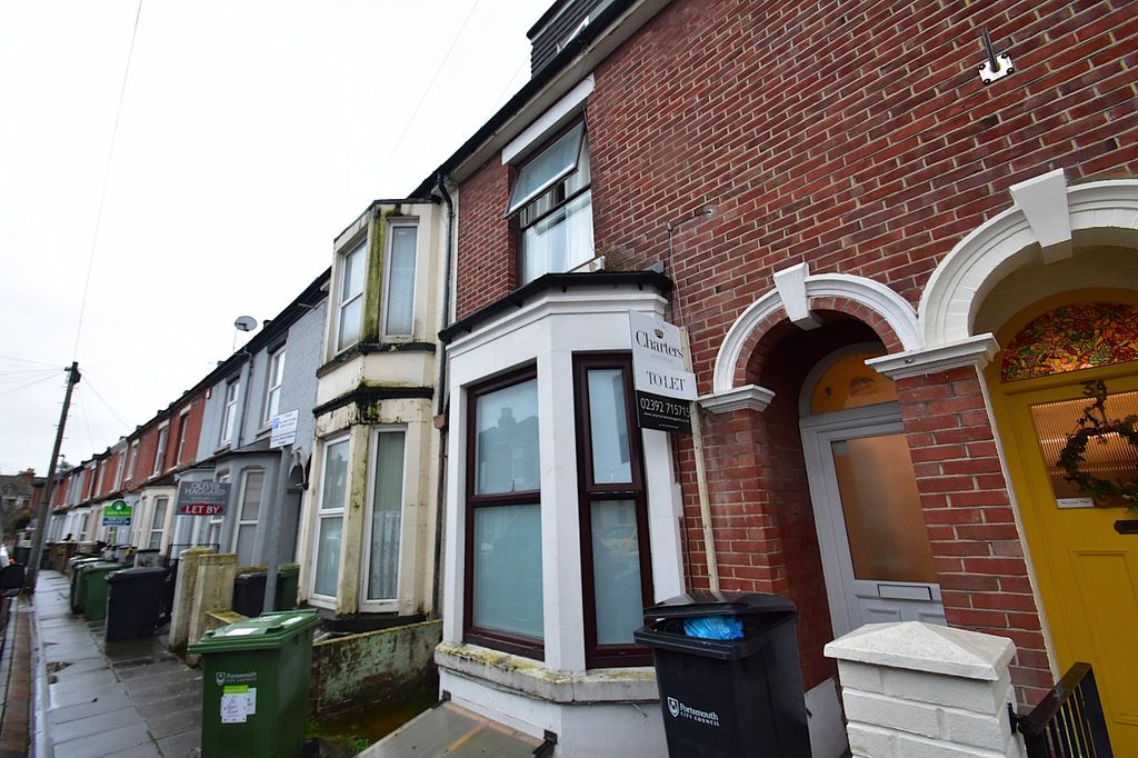 7 bed shared accommodation to rentPains Road, Southsea, Hampshire PO5
