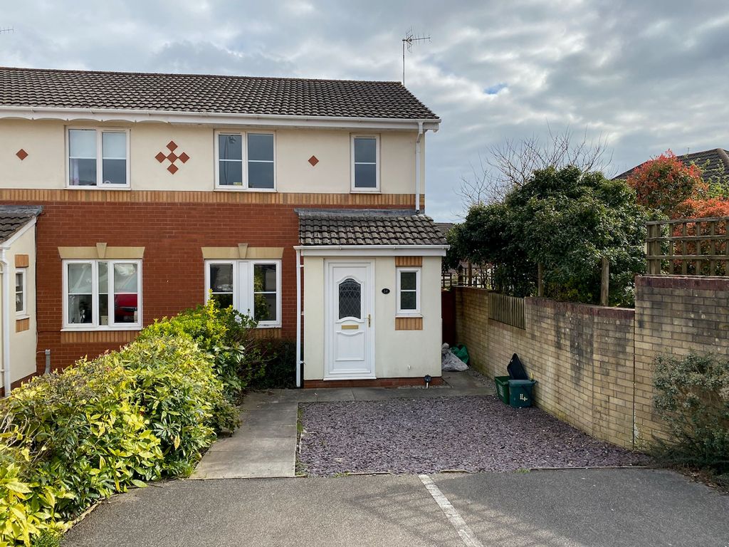 3 bed semi-detached house to rentClos Onnen, Margam SA13