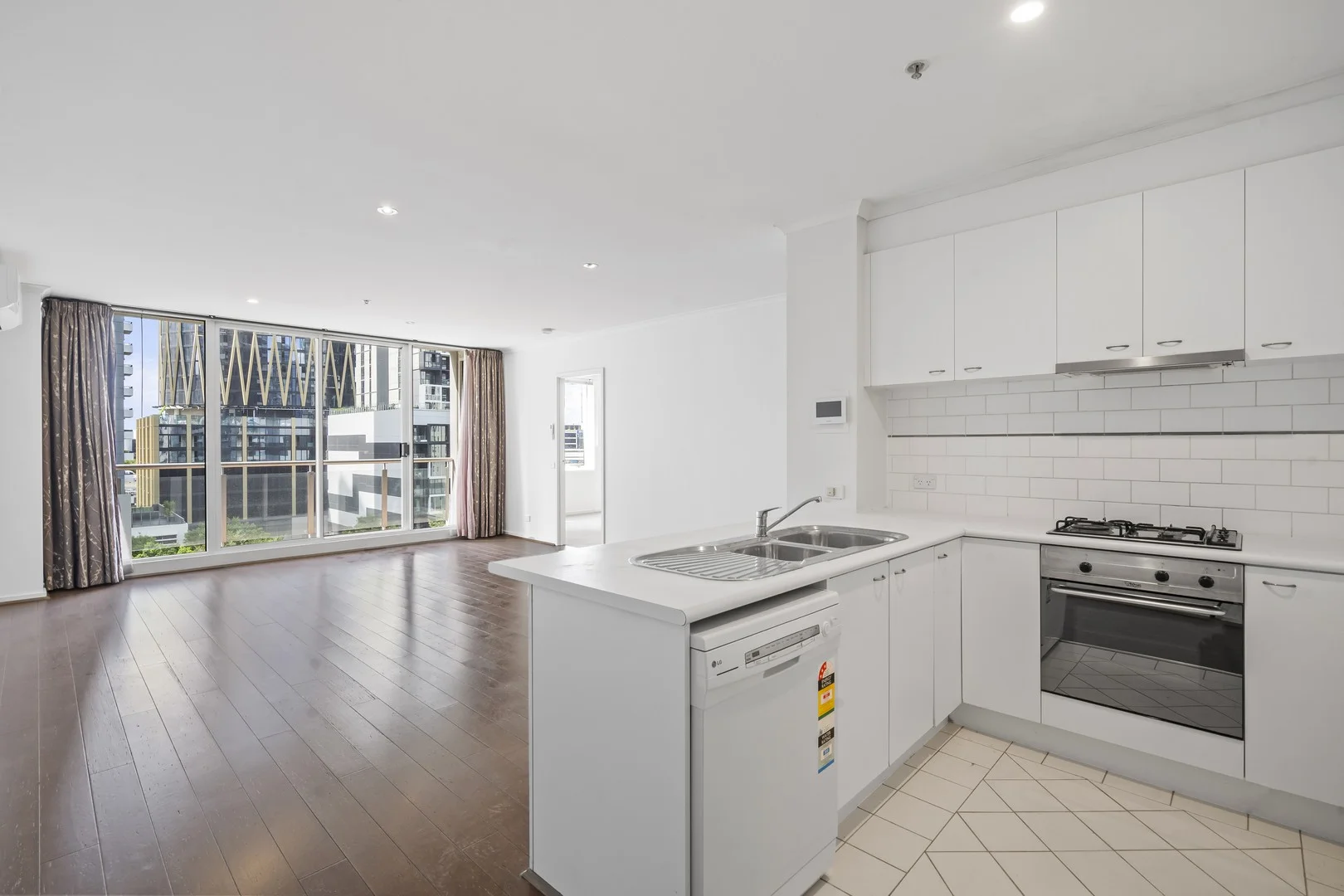 88/79 Whiteman Street, Southbank VIC 3006
