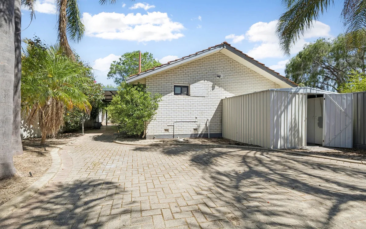Additional image 15 of 27 Willowmead Way, Kelmscott WA 6111