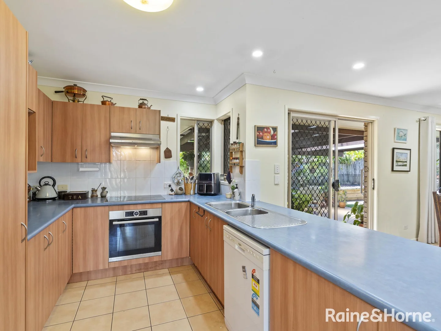 Additional image 8 of 268 Main Street, Redland Bay QLD 4165