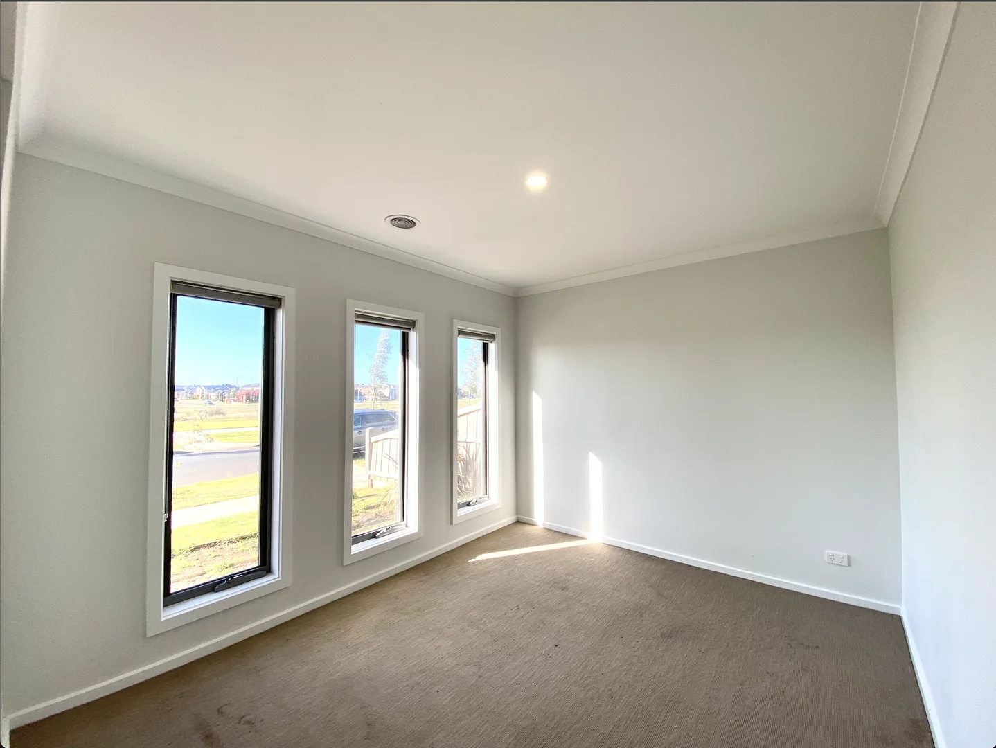 Additional image 4 of 4B2B Fresco Way, Tarneit VIC 3029