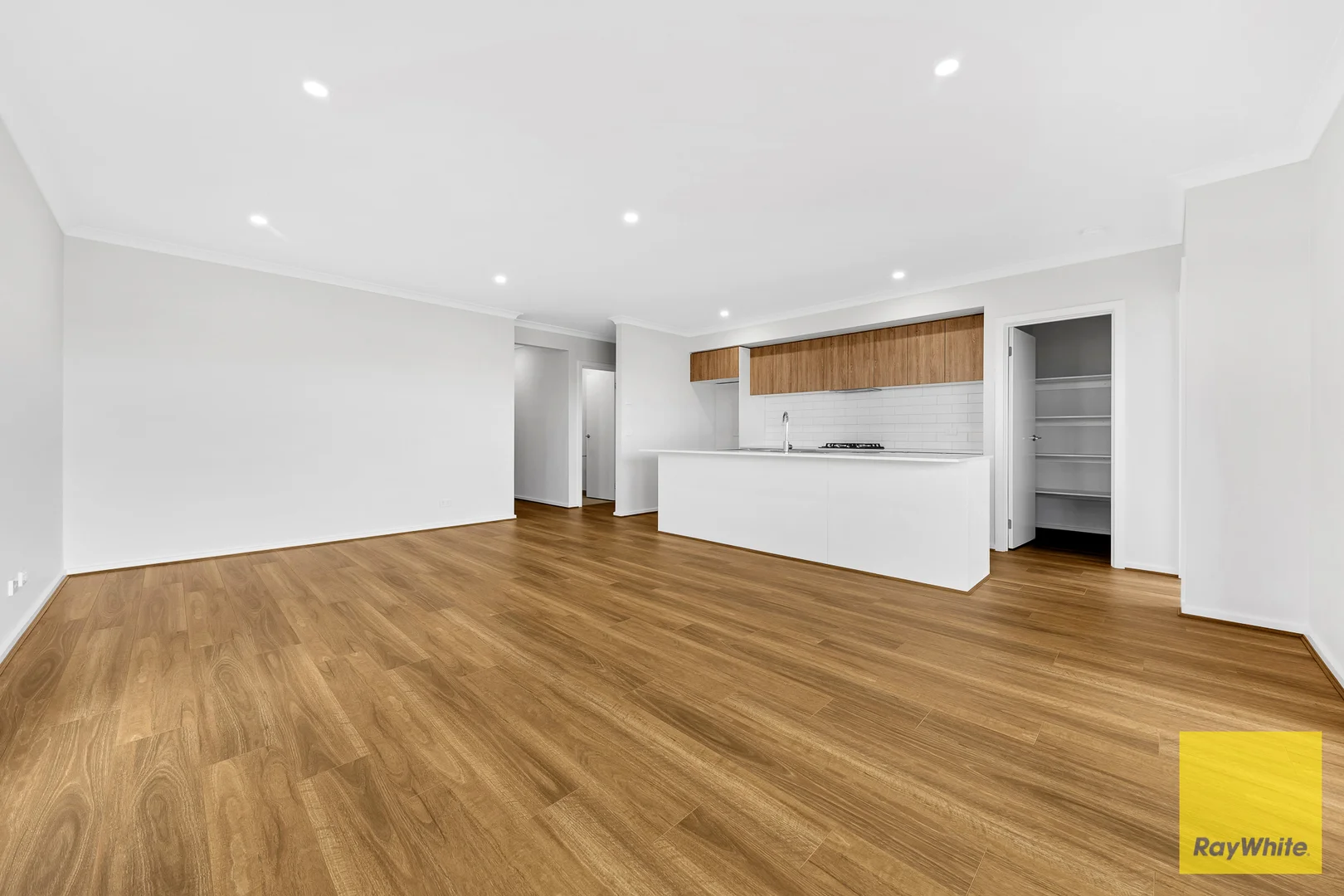 Additional image 4 of 134 Whitecross Drive, Thornhill Park VIC 3335