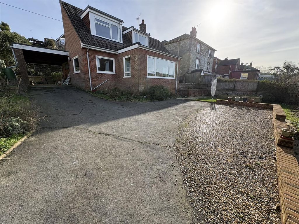 Additional image 3 of 3 bed property to rentSt. Johns Road, Wroxall, Ventnor PO38