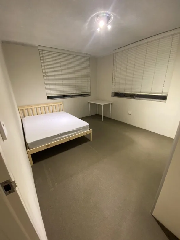 WeChat: KRL119 L2/26 Boronia st, Kensington NSW 2033