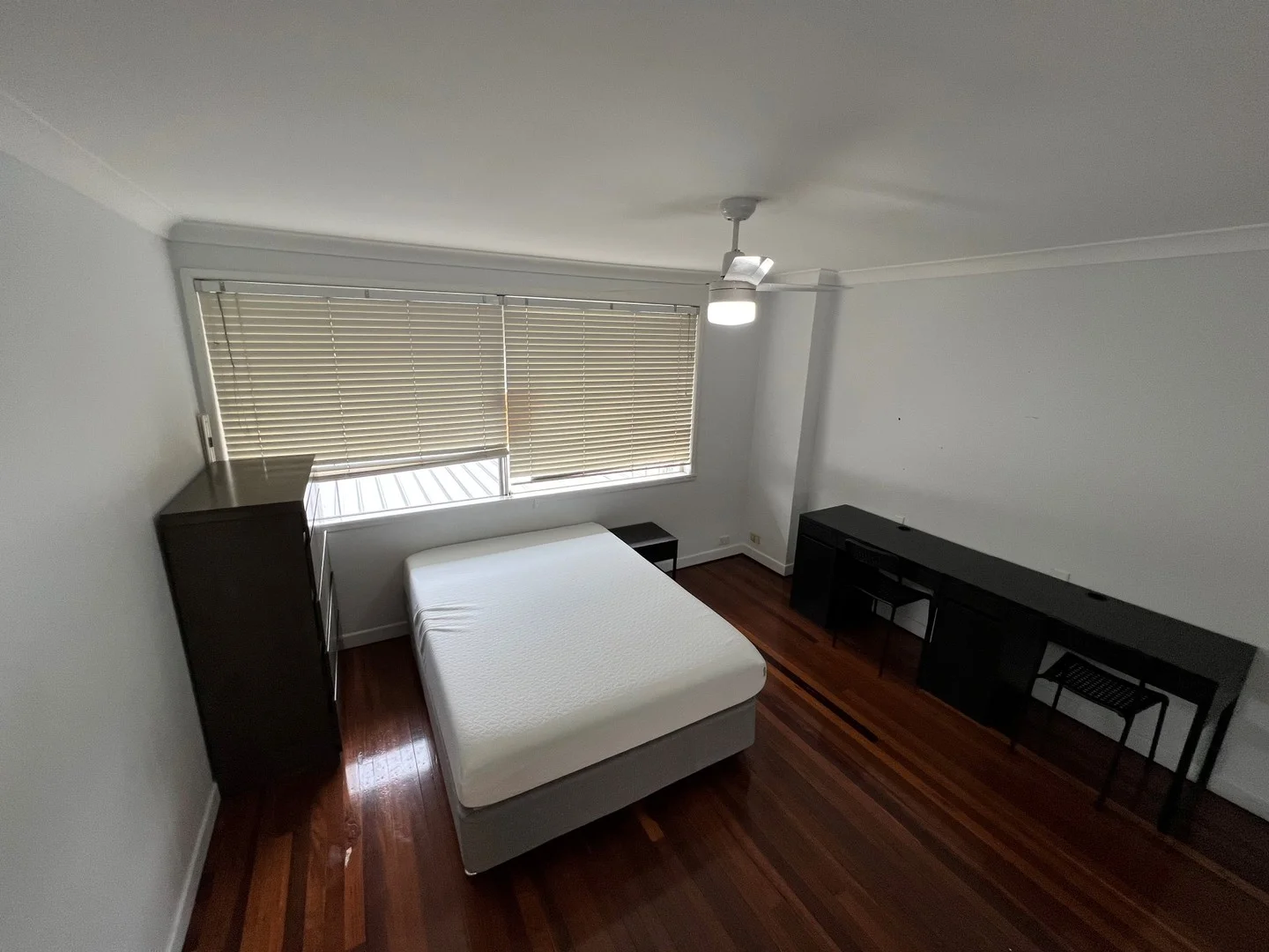4/739 Logan Road, Greenslopes QLD 4120