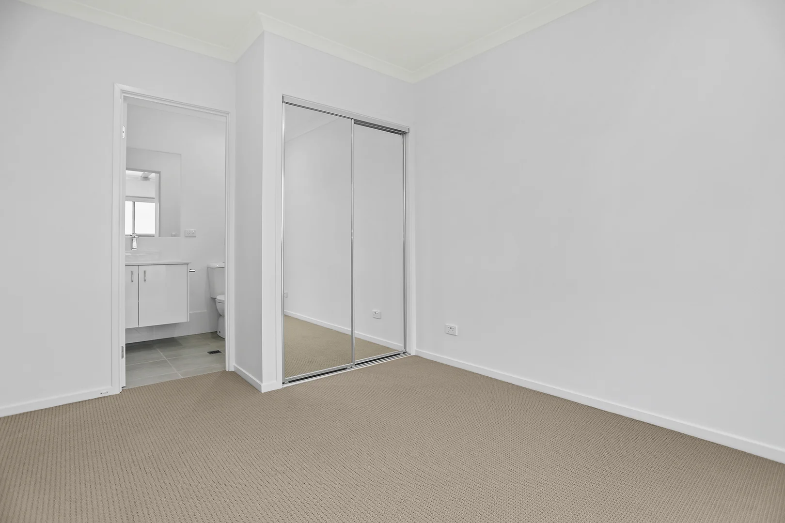 10A Curlew Street, Caboolture QLD 4510 photo 3
