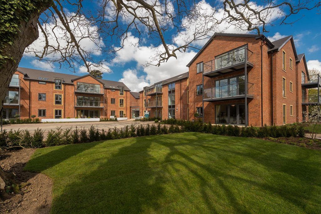 2 bed flat to rentWaller Grove, Swanland, North Ferriby HU14