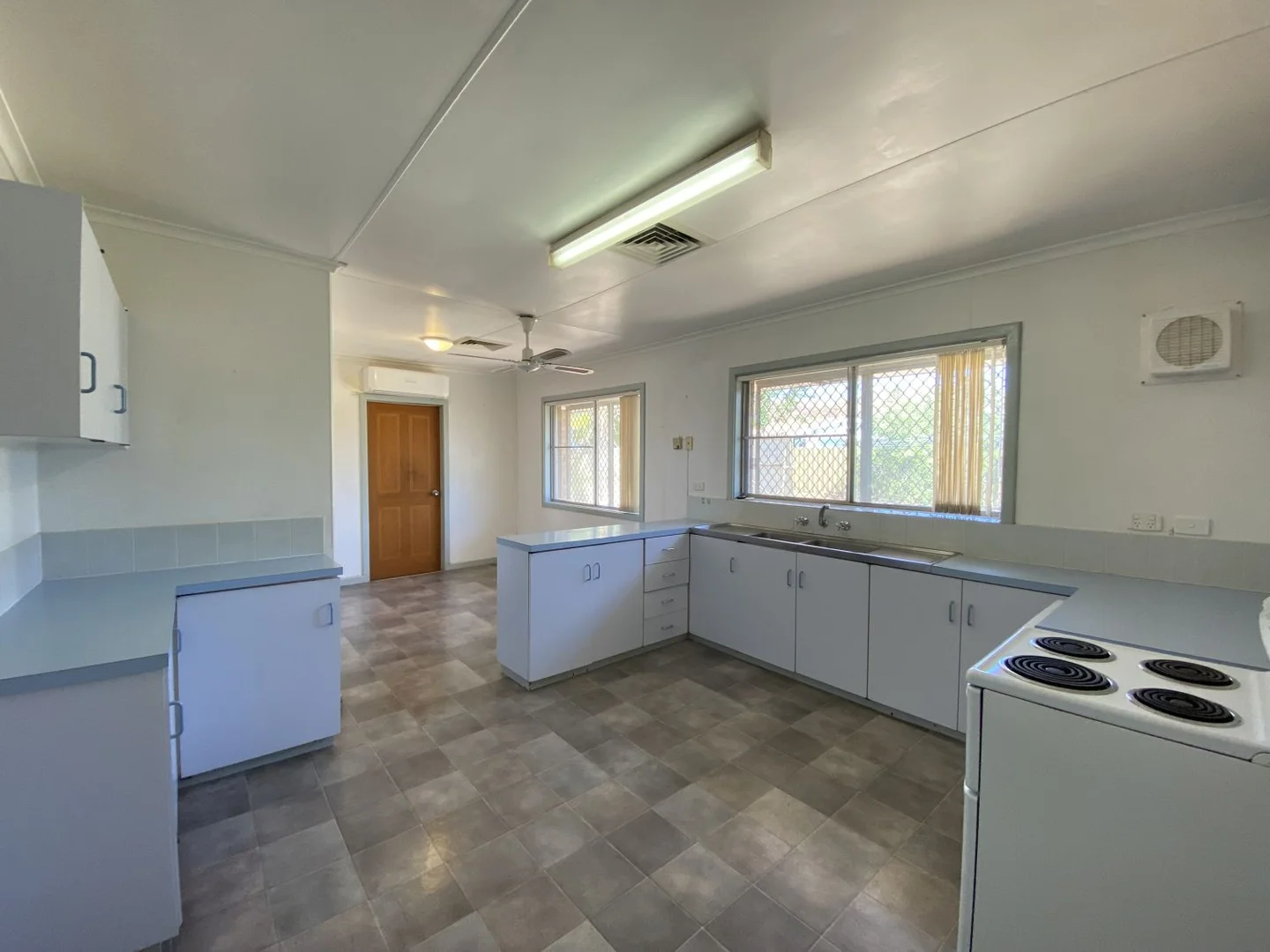 Additional image 5 of 39 GREGORY WAY, Bulgarra WA 6714