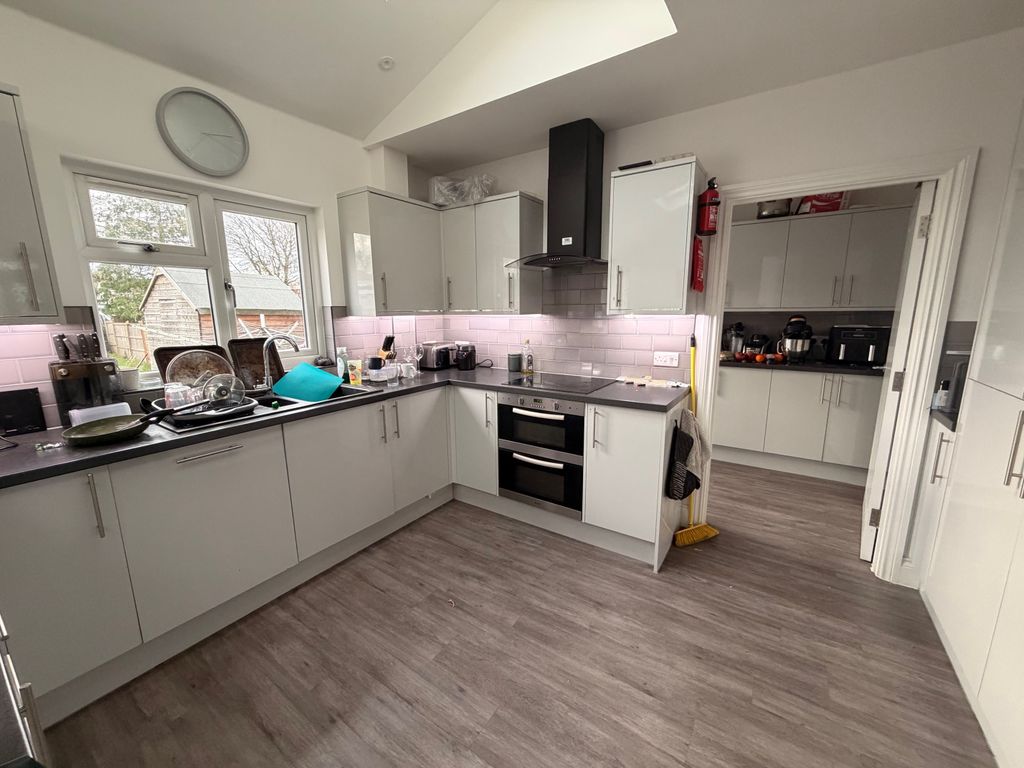 Additional image 5 of Room to rentFrome Valley Road, Bristol BS16