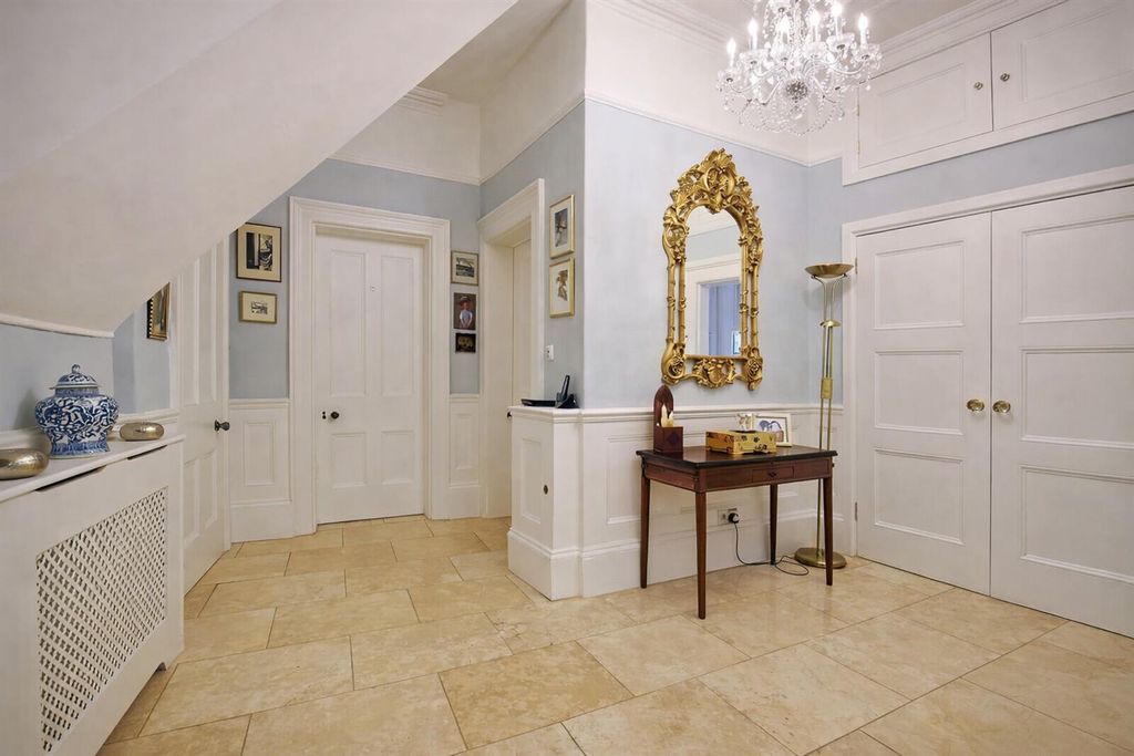 Additional image 9 of 3 bed flat to rentLansdown Road, Cheltenham GL51