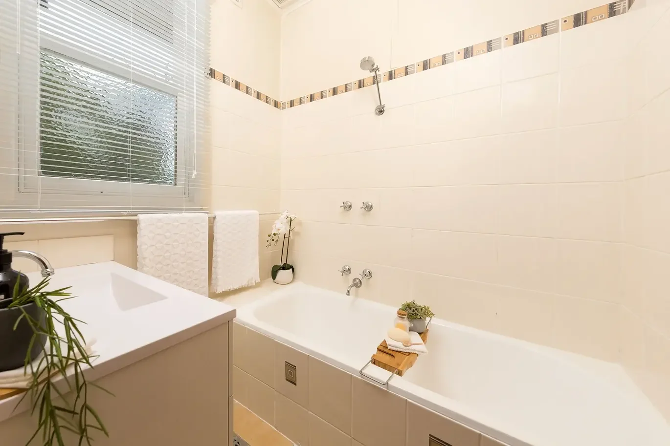 Additional image 6 of 894 Mate Street, North Albury NSW 2640