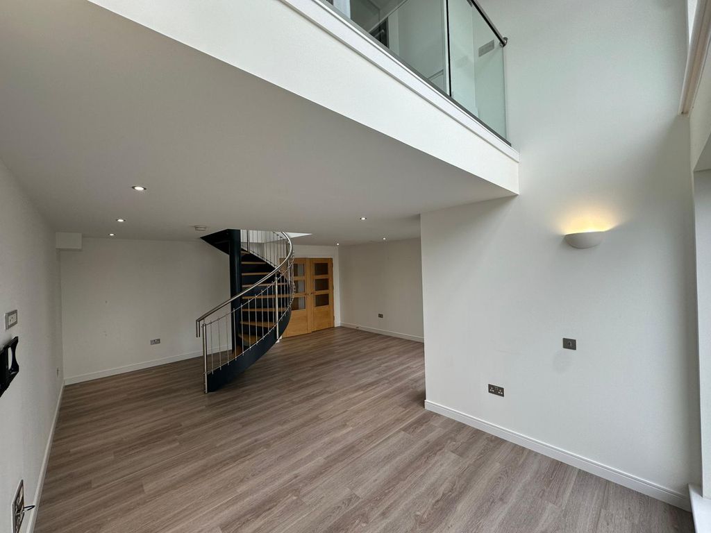 Additional image 5 of 3 bed flat to rentDundee DD1
