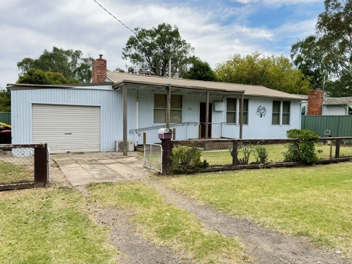 16 Railway Street, Euroa VIC 3666