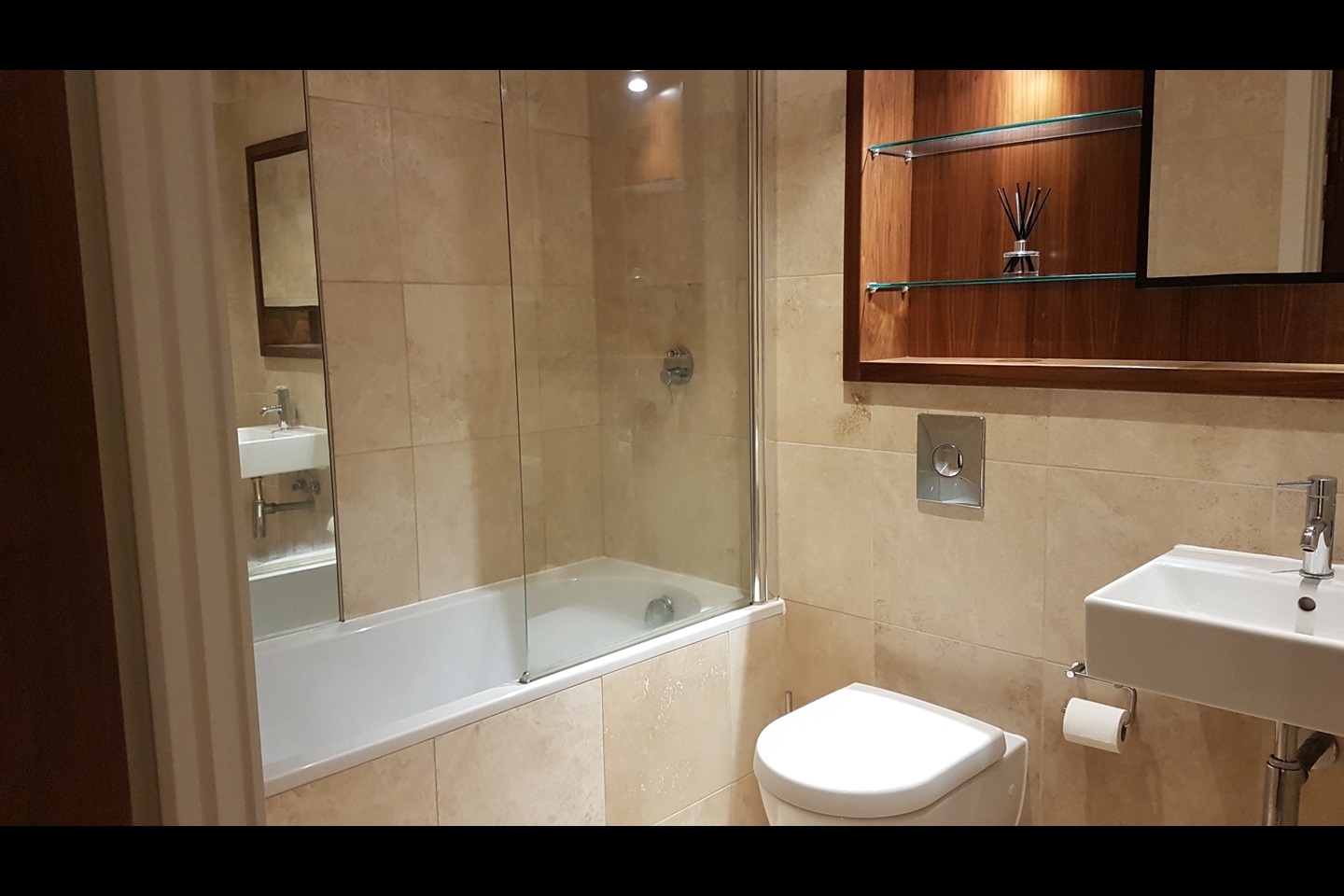 Additional image 4 of 2 Bed Flat, William Jessop Way, L3, N1 7GU